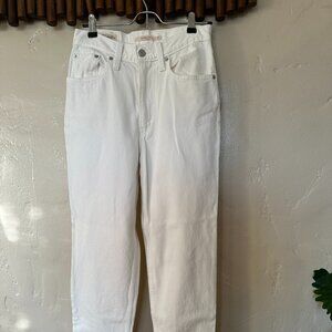 Abercrombie and Fitch High Rise Mom Jean 27/4R Curve Love | Ivory